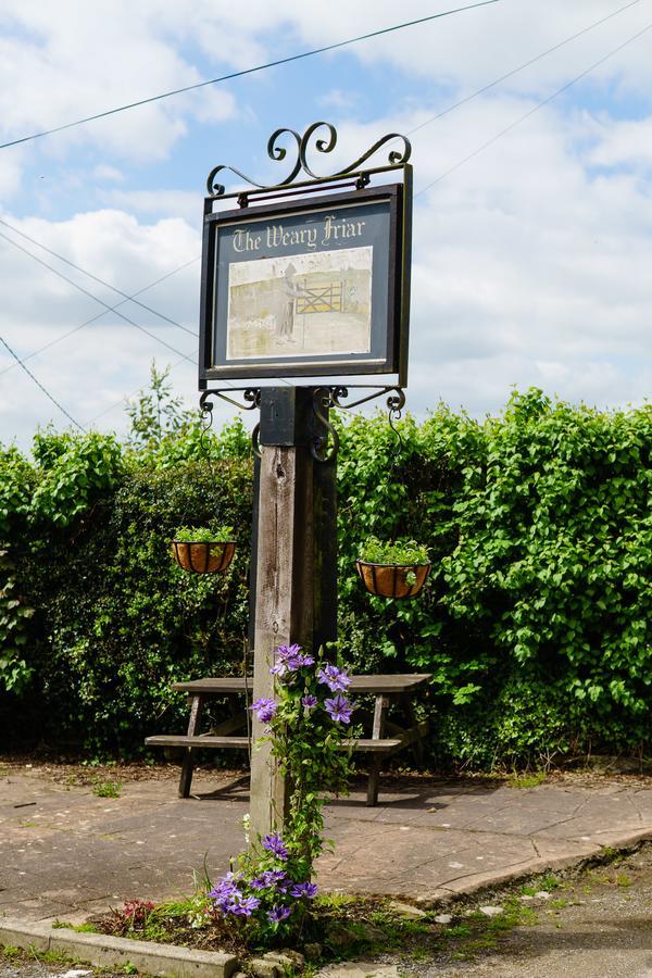 The Weary Friar Inn Pillaton Экстерьер фото